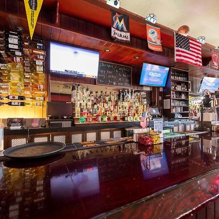 Miami Beach Suites & Bar Dış mekan fotoğraf