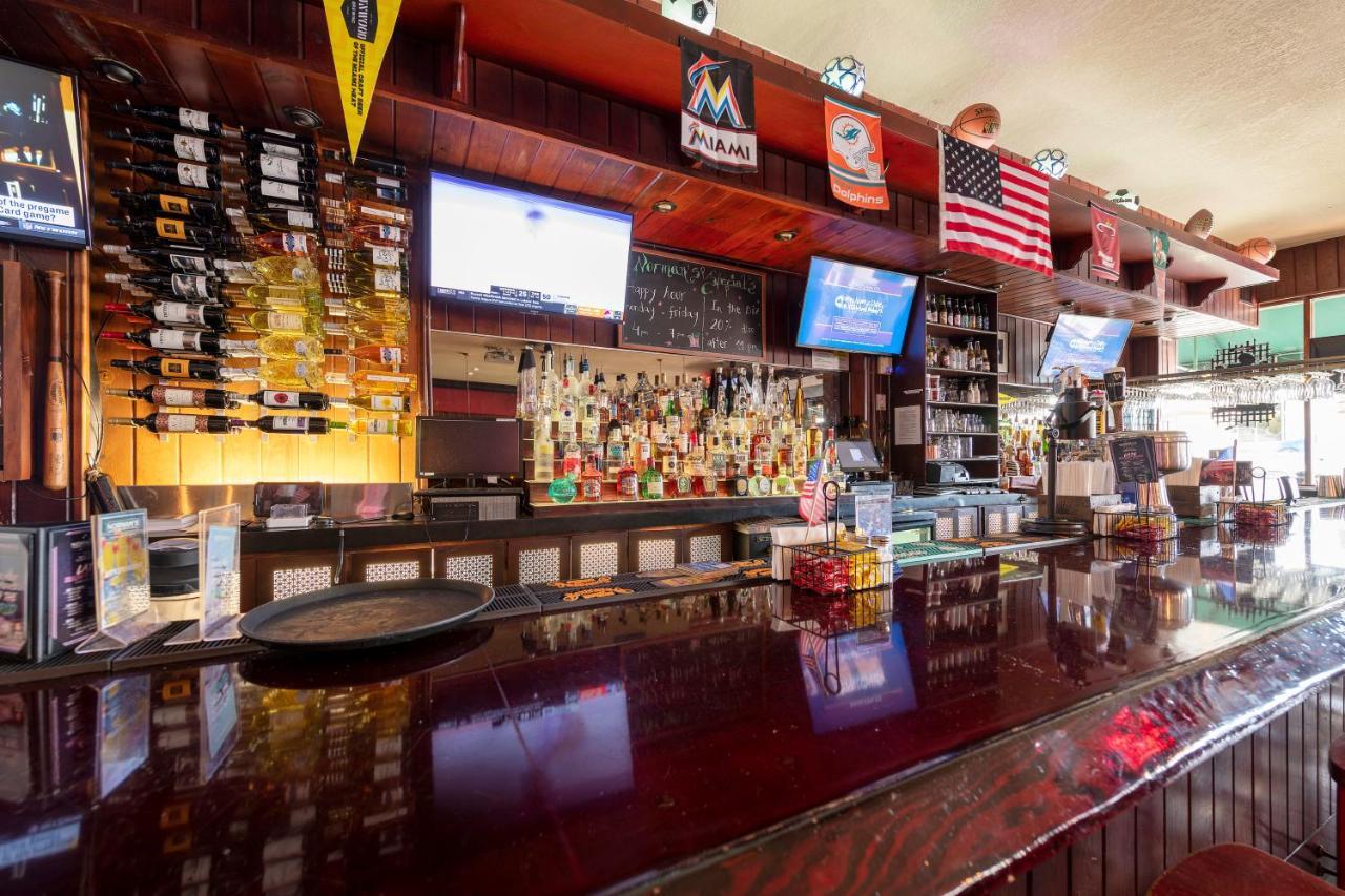 Miami Beach Suites & Bar Dış mekan fotoğraf