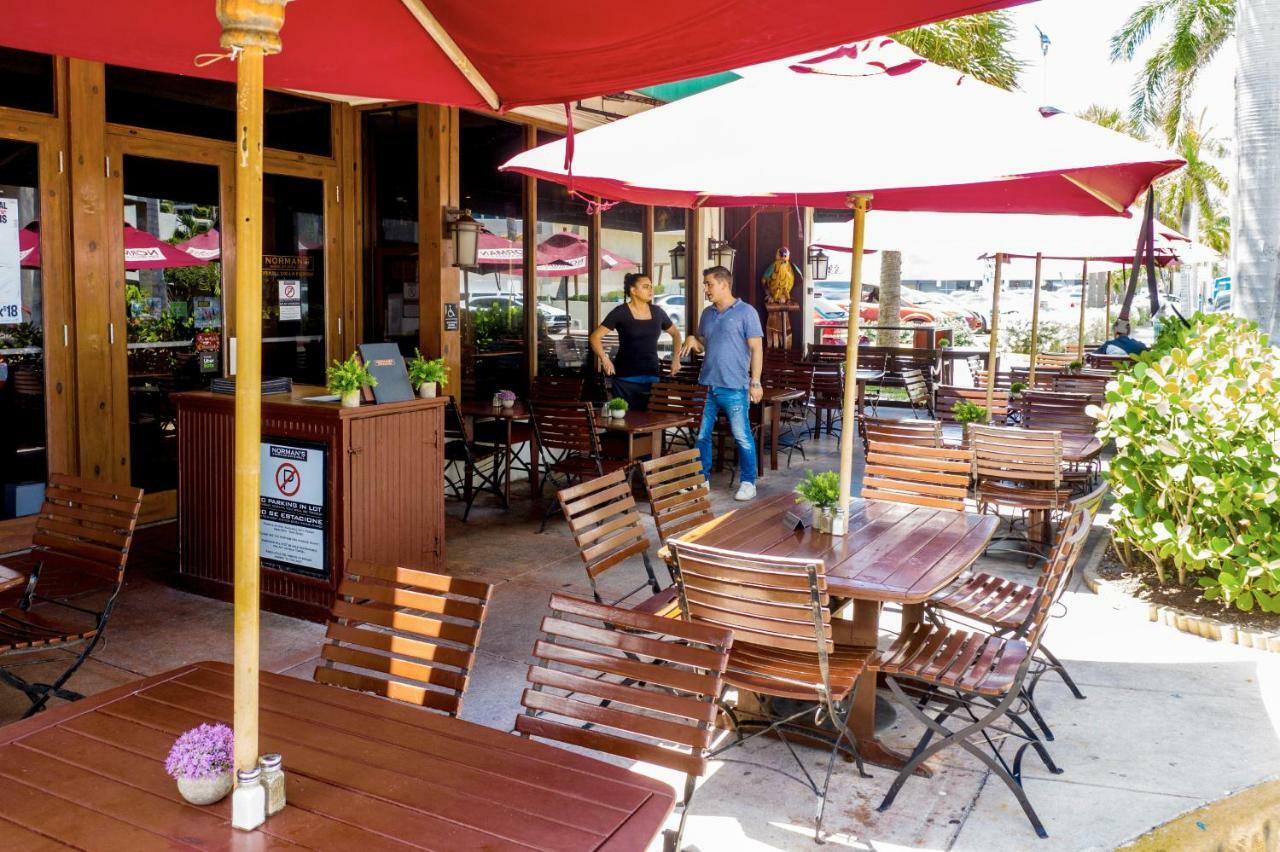 Miami Beach Suites & Bar Dış mekan fotoğraf